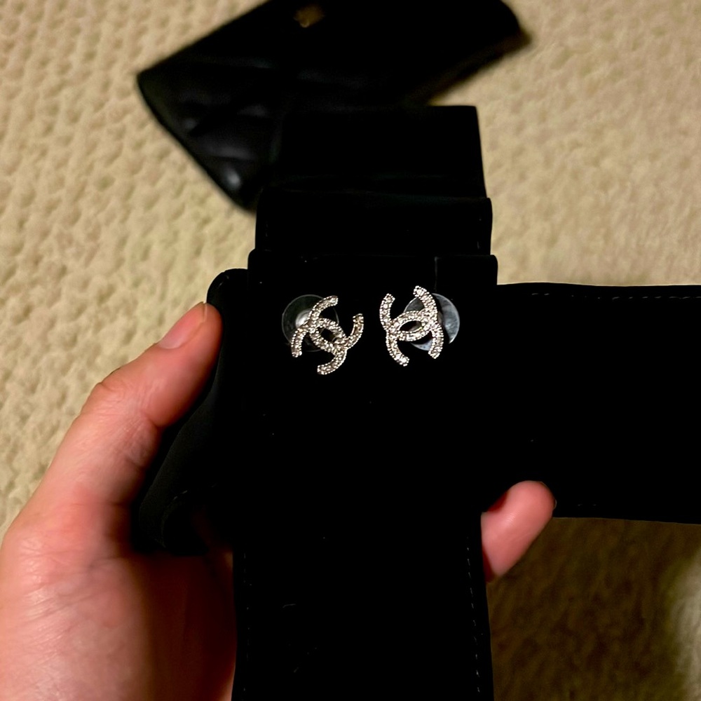Chanel CC earrings